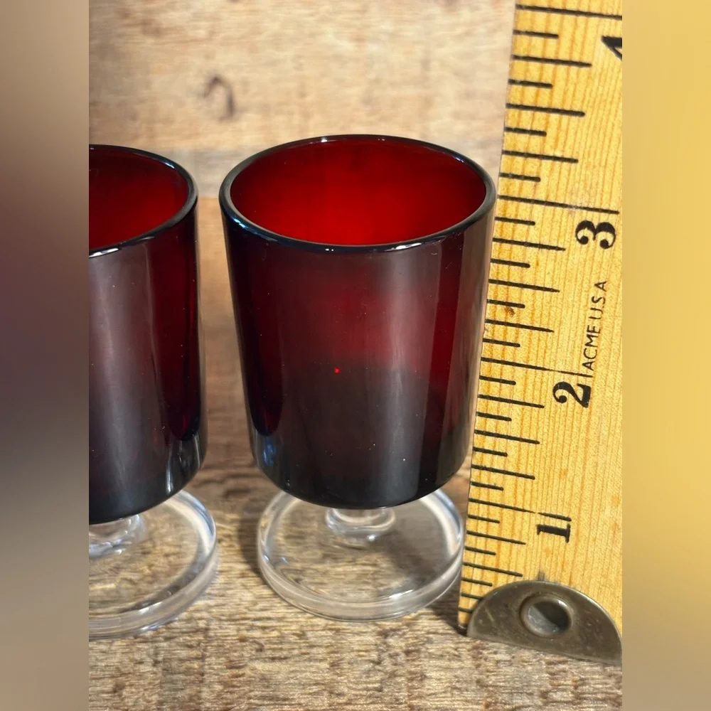 4 Vintage Ruby Red LUMINARC FRANCE Arcoroc Clear footed 3.75” Cordial glasses